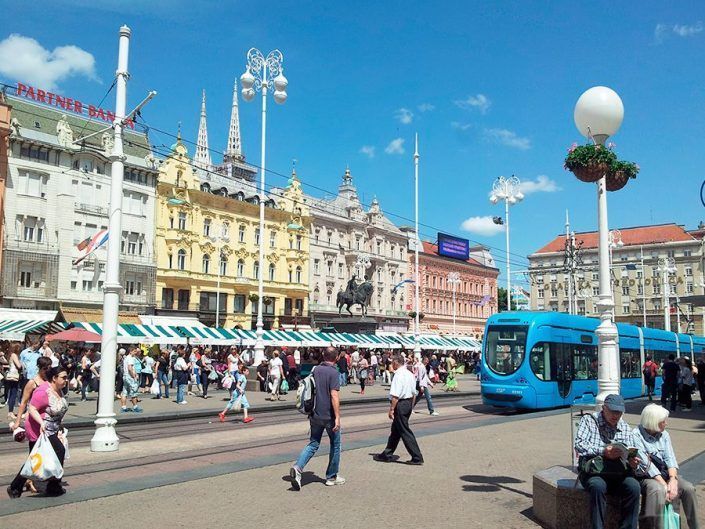 Plaza Ban Josip Jelacic de Zagreb, Croacia