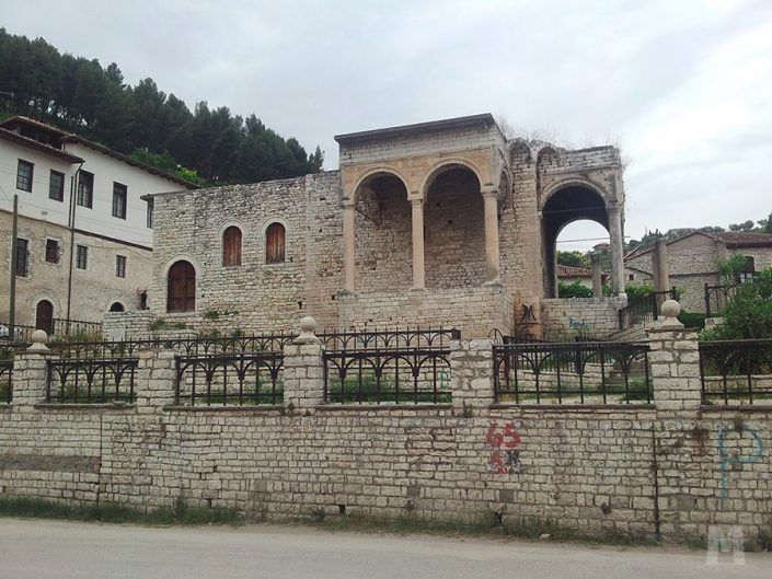 Antiguo Palacio de Pasha, Albania