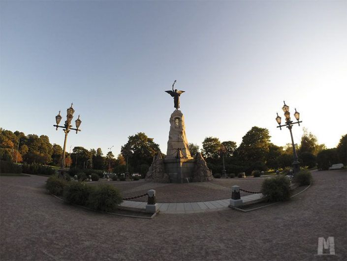 Qué ver en Tallin, Estonia - Monumento Russalka