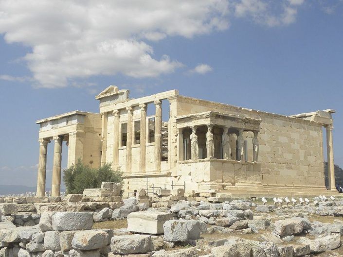 El Erecteion y el Pórtico de las Cariátides, la Acrópolis de Atenas, Grecia El Erecteion y el Pórtico de las Cariátides, la Acrópolis de Atenas, Grecia