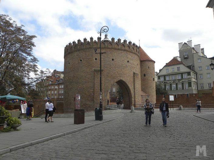Qué ver en Varsovia, Polonia - La Barbacana