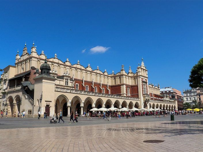 Qué ver en Cracovia en 3 días, Polonia - Lonja de los Paños 