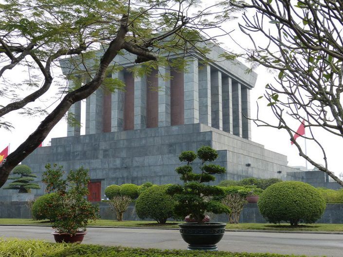 Mausoleo de Ho Chi Minh - Qué ver en Hanoi