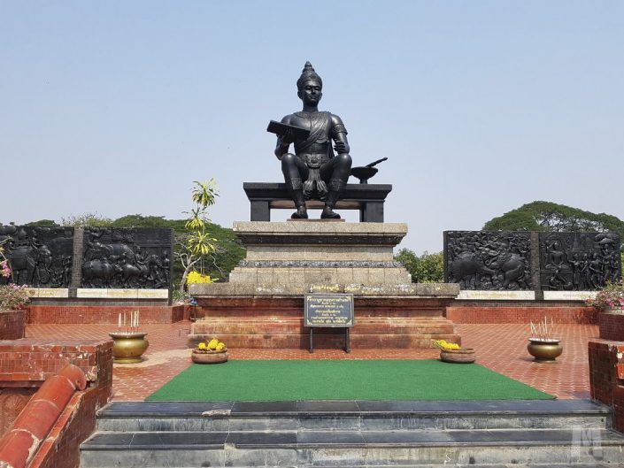 Qué ver en Sukhothai - Monumento al Rey Ramkhamhaeng Qué ver en Sukhothai - Monumento al Rey Ramkhamhaeng