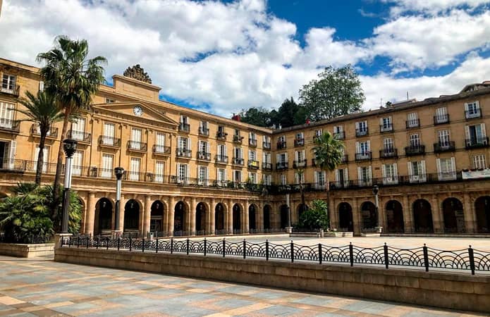 La Plaza Nueva en el Casco Viejo de Bilbao