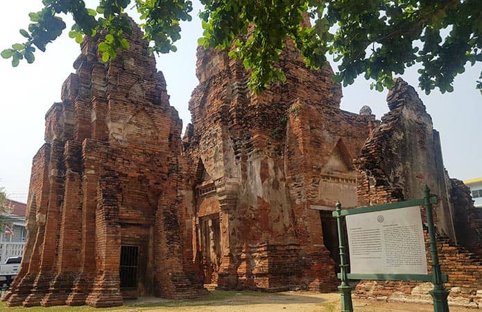 Prang Khaek - Qué ver en Lopburi Tailandia