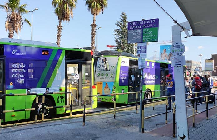 Cómo ir del aeropuerto de Nápoles al centro de la ciudad