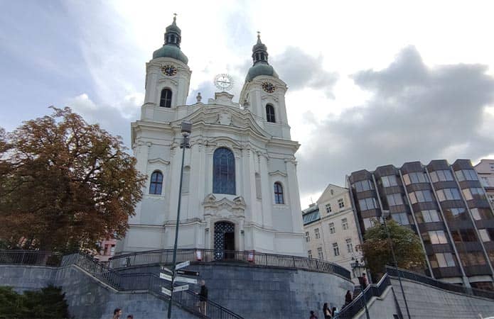 Qué ver en Karlovy Vary - Iglesia de Santa María Magdalena