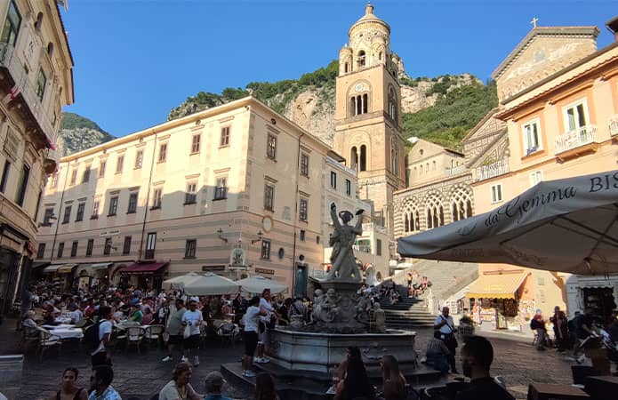 Qué ver en Amalfi en un día - Plaza de la Catedral Qué ver en Amalfi en un día - Plaza de la Catedral