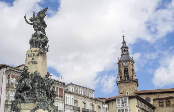 Qué ver en Vitoria en un día - Plaza de la Virgen Blanca