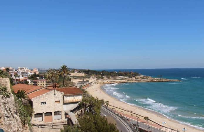 Qué hacer en Tarragona en un día - Playa del Milagro