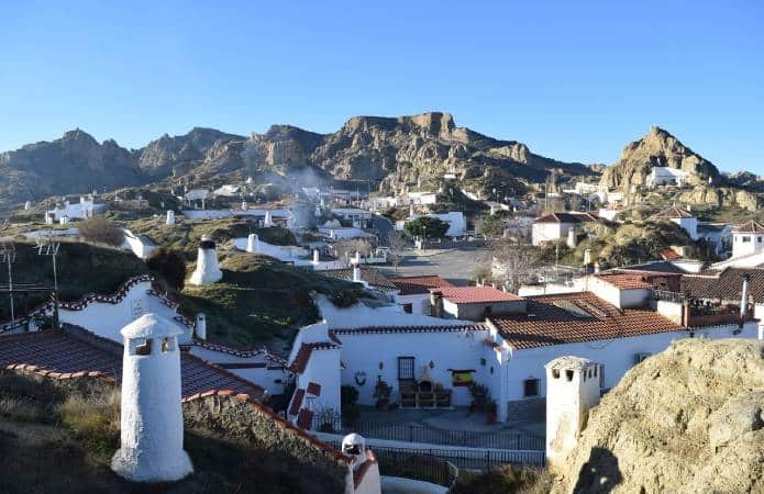 Barrio de las Cuevas de Guadix Qué ver en Guadix en un día - Barrio de las Cuevas
