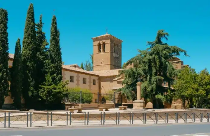 Qué ver en Huesca capital en un día - Monasterio de San Pedro el Viejo
